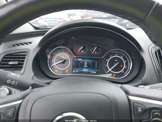 Buick Regal Turbo Sport Touring Image 15