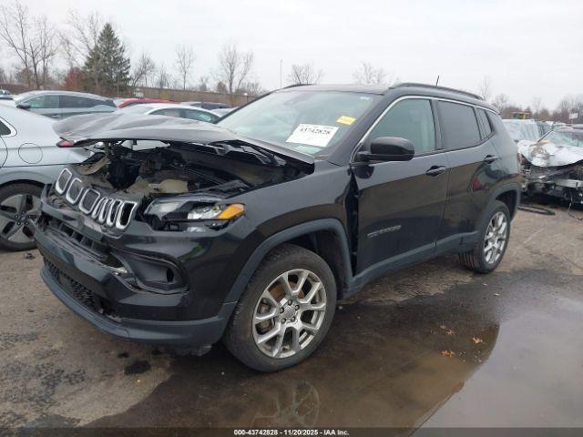 Jeep Compass Latitude Lux 4x4 Image 12