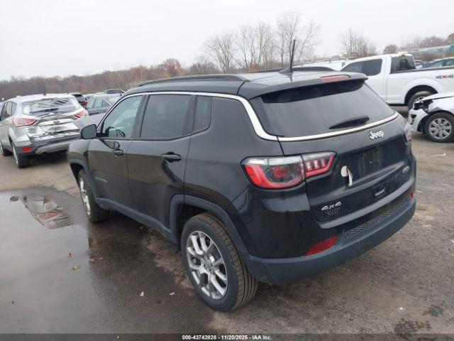 Jeep Compass Latitude Lux 4x4 Image 5