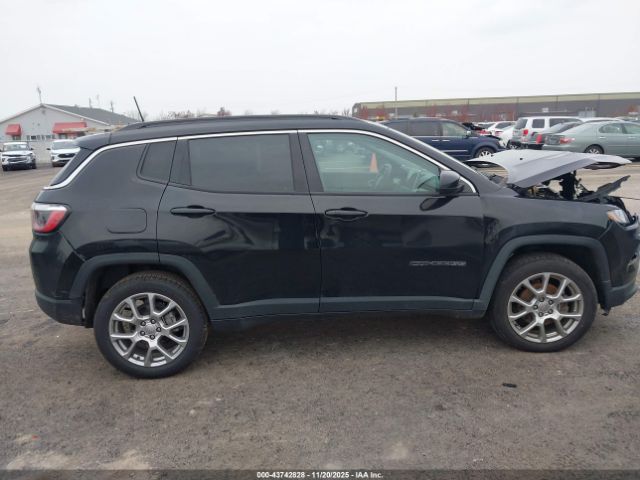 Jeep Compass Latitude Lux 4x4 Image 15