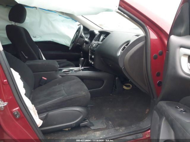 Nissan Pathfinder Image 7