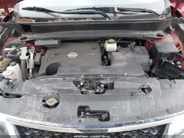 Nissan Pathfinder Image 8