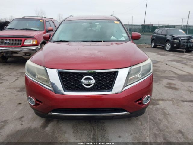Nissan Pathfinder Image 10