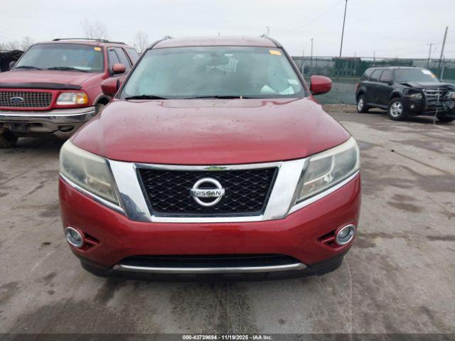 Nissan Pathfinder Image 10