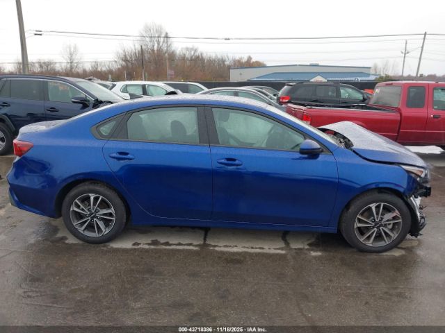 Kia Forte Lxs Image 10