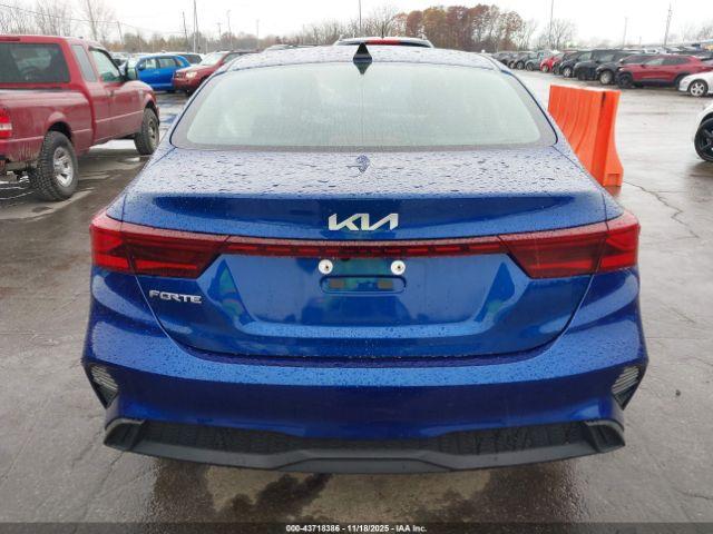 Kia Forte Lxs Image 17