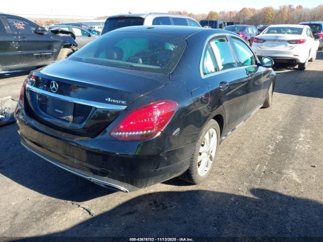 Mercedes-Benz C-Class 4matic Image 3