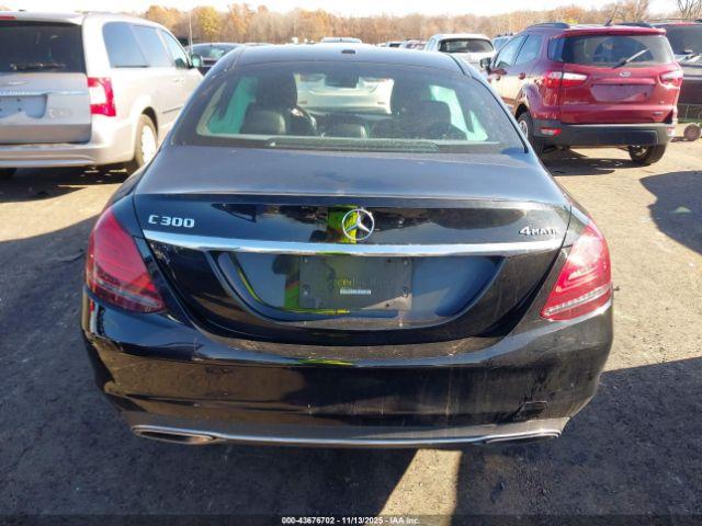 Mercedes-Benz C-Class 4matic Image 15