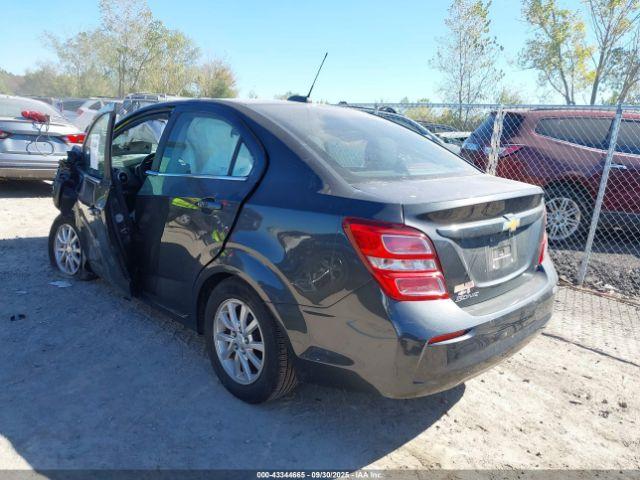Chevrolet Sonic Lt Auto Image 10