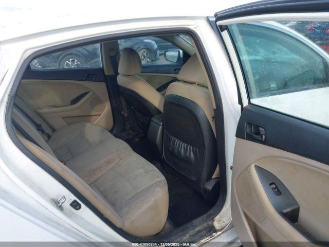 Kia Optima Lx Image 16