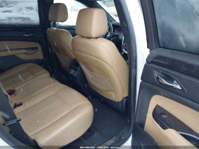 Cadillac SRX Luxury Collection Image 7