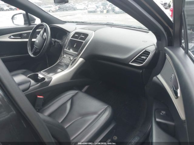 Lincoln MKX Premiere Image 16