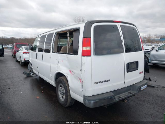 GMC Savana Ls Image 12