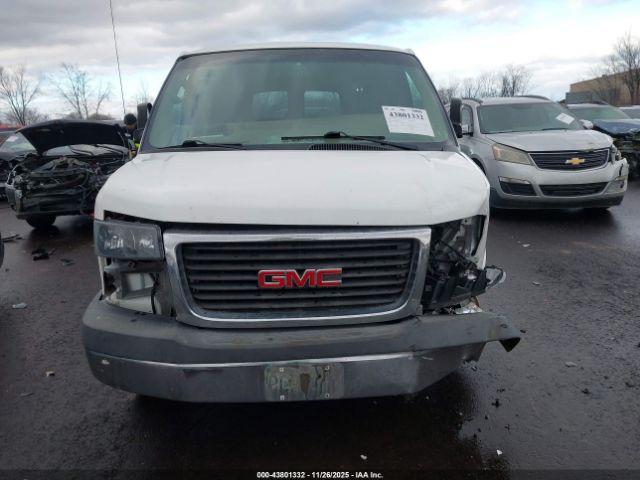 GMC Savana Ls Image 4