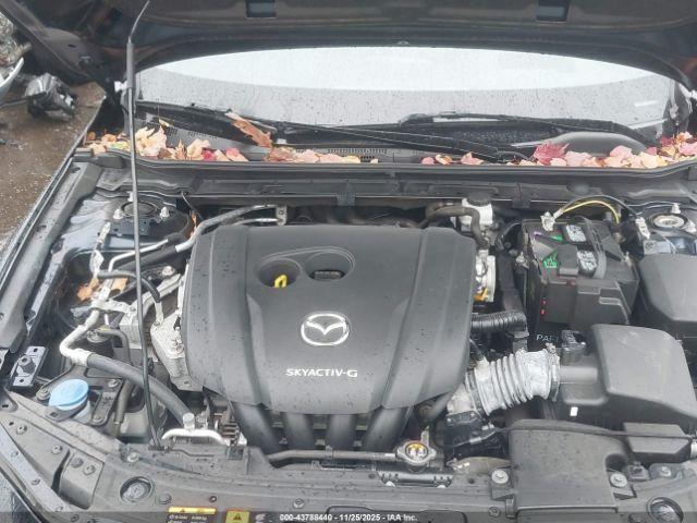 Mazda Mazda3 Premium Package Image 12