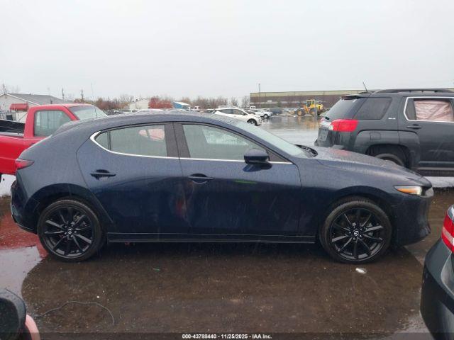 Mazda Mazda3 Premium Package Image 2