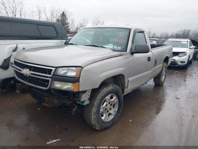 Chevrolet Silverado 1500 Work Truck Image 10