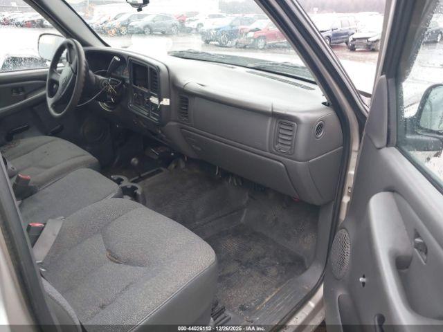 Chevrolet Silverado 1500 Work Truck Image 6