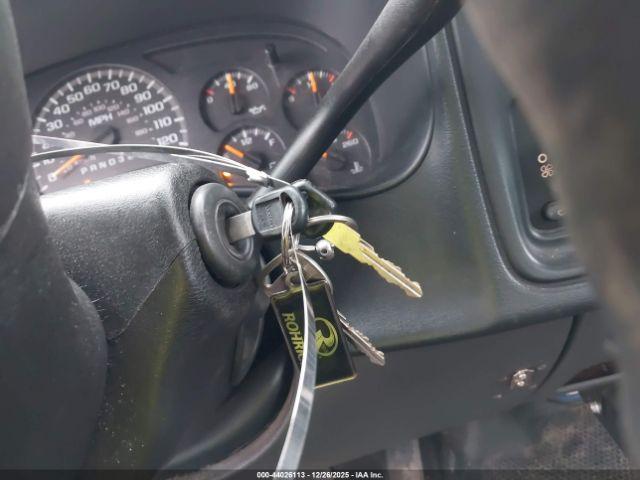 Chevrolet Silverado 1500 Work Truck Image 11