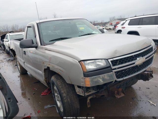 Chevrolet Silverado 1500 Work Truck Image 12