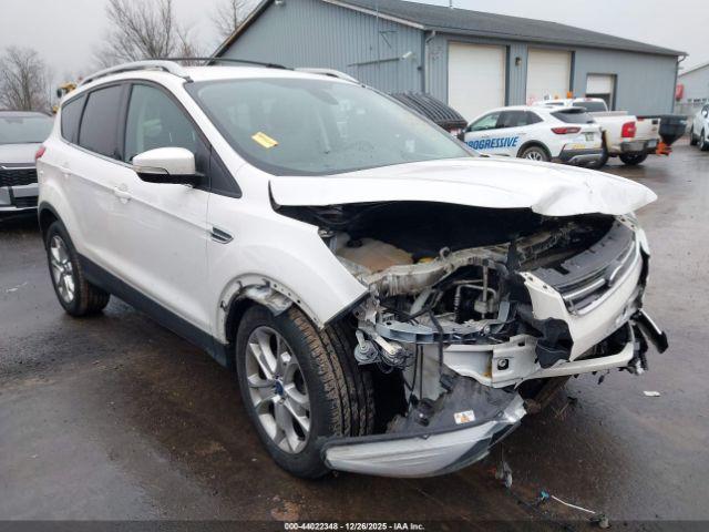  Salvage Ford Escape