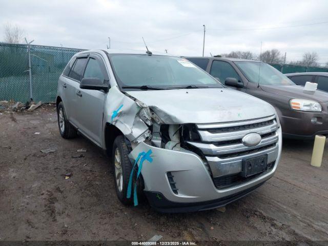  Salvage Ford Edge