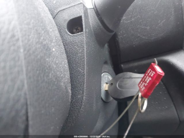 Nissan Versa 1.6 Sv Image 10