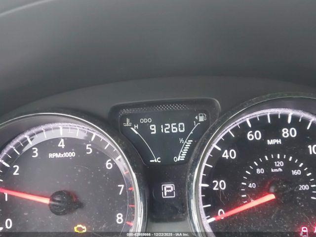 Nissan Versa 1.6 Sv Image 14