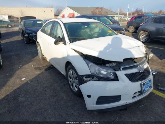 Chevrolet Cruze Ls Auto Image 1