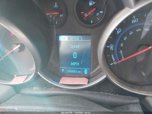 Chevrolet Cruze Ls Auto Image 9