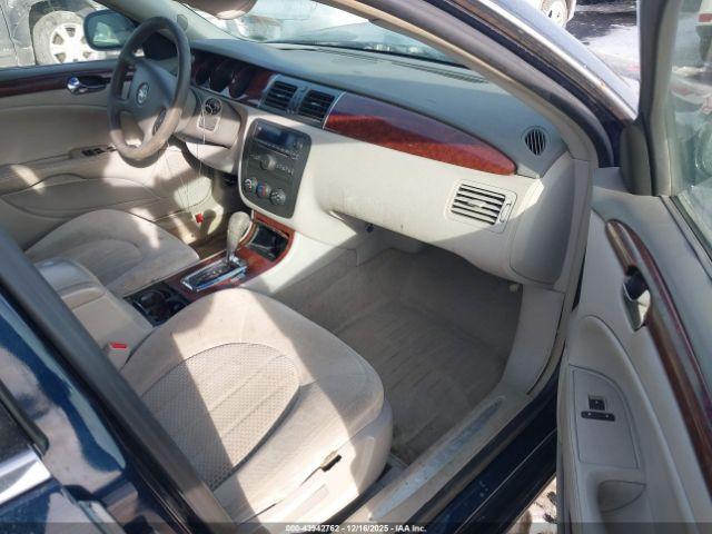 Buick Lucerne Cx Image 15