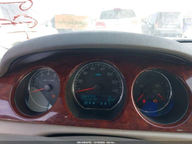 Buick Lucerne Cx Image 14