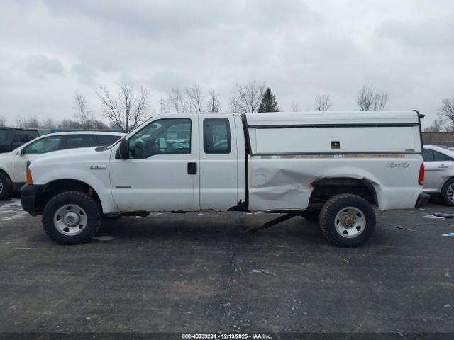 Ford F-350 Image 15