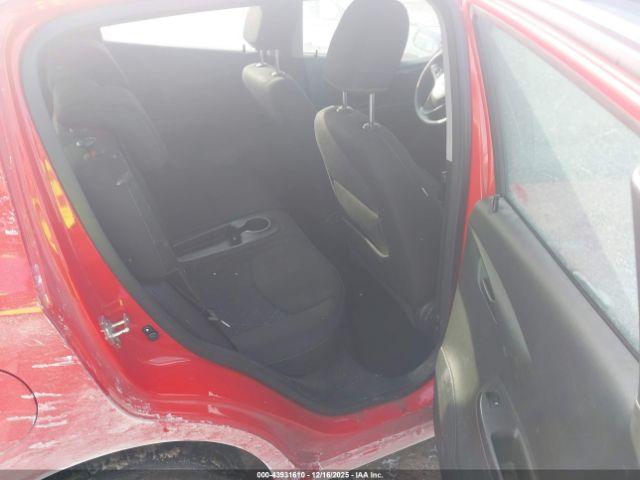 Chevrolet Spark Fwd 1lt Automatic Image 10