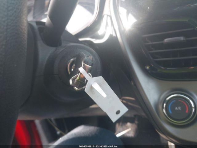 Chevrolet Spark Fwd 1lt Automatic Image 17