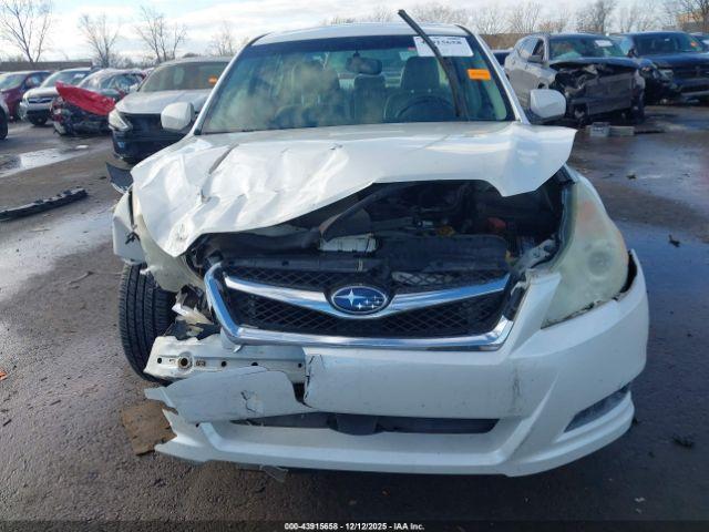 Subaru Legacy 2.5i Limited Image 17