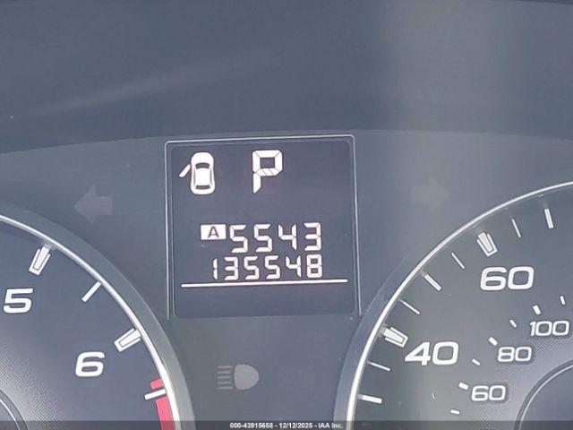 Subaru Legacy 2.5i Limited Image 6