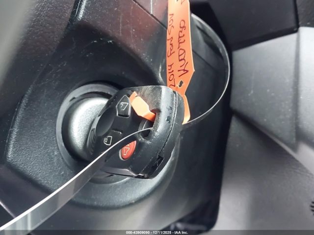 Ford Escape S Image 16