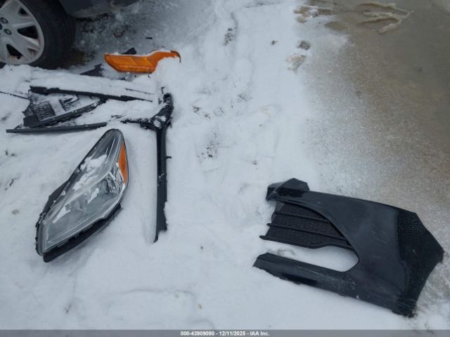 Ford Escape S Image 17