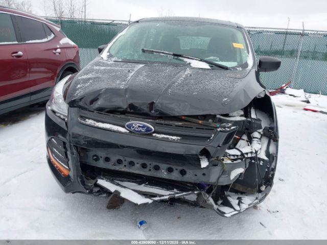 Ford Escape S Image 3