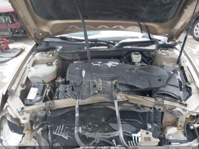 Buick Lucerne Cx Image 11