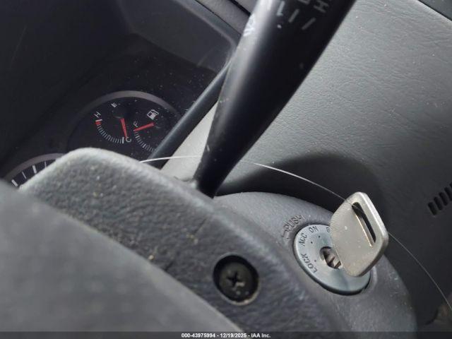 Toyota Corolla Ce Image 15