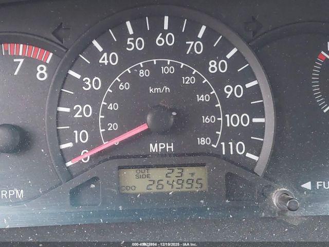 Toyota Corolla Ce Image 2