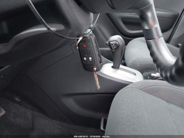 Chevrolet Trax 1ls Image 16