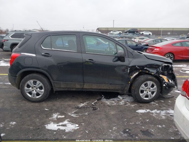 Chevrolet Trax 1ls Image 11