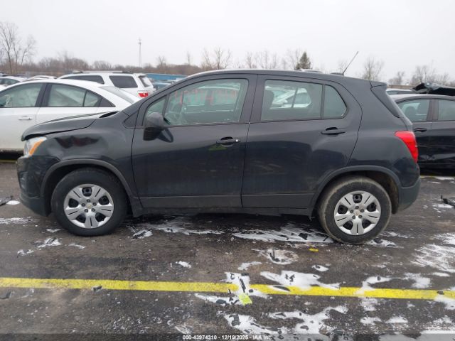 Chevrolet Trax 1ls Image 14