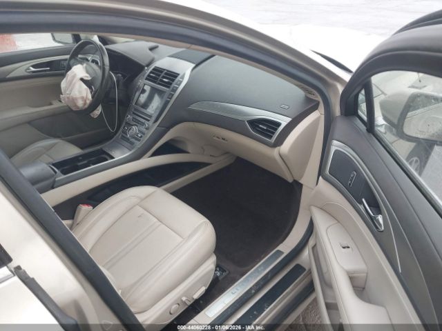 Lincoln MKZ Premiere Image 5