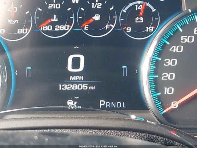 GMC Yukon Denali Image 7