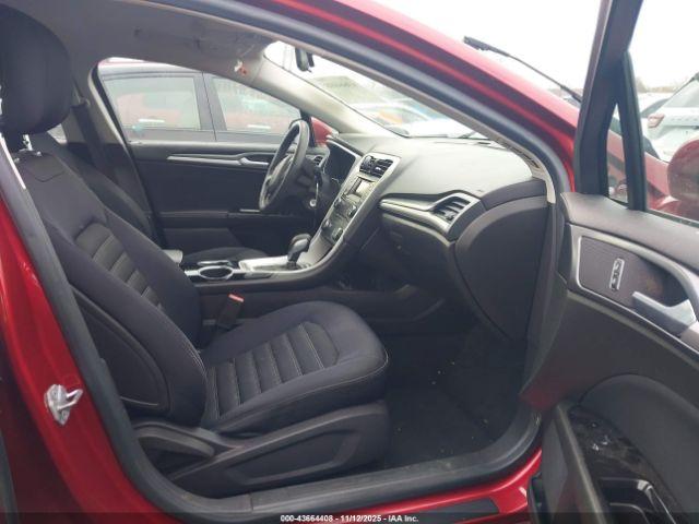 Ford Fusion Se Image 6