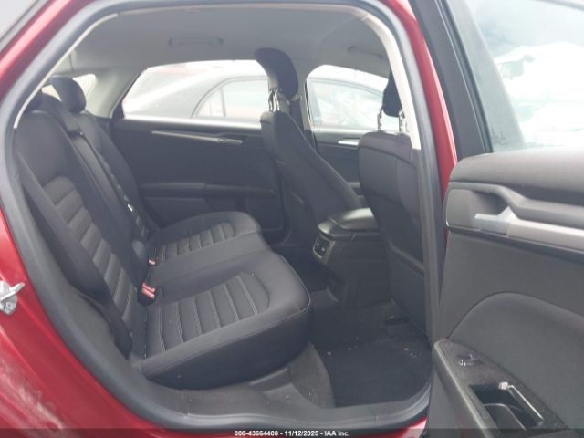 Ford Fusion Se Image 8